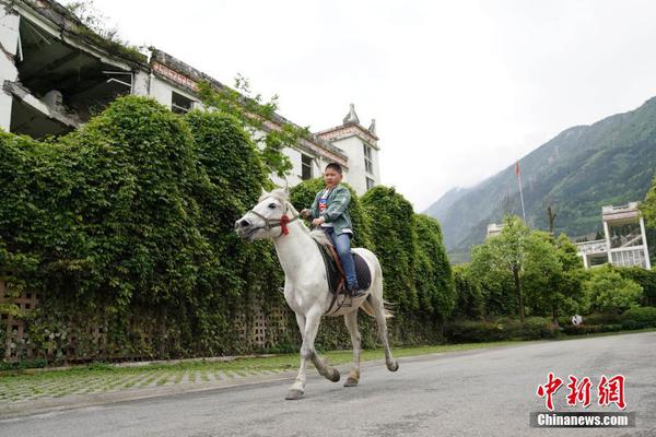 刺客信条英灵殿无形者套装在哪
